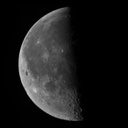 Moon_2009-06-16.jpg