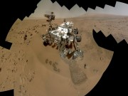 Curiosity Автопортрет. + 4 совка грунта зачерпнул (Nov. 1, 2012).